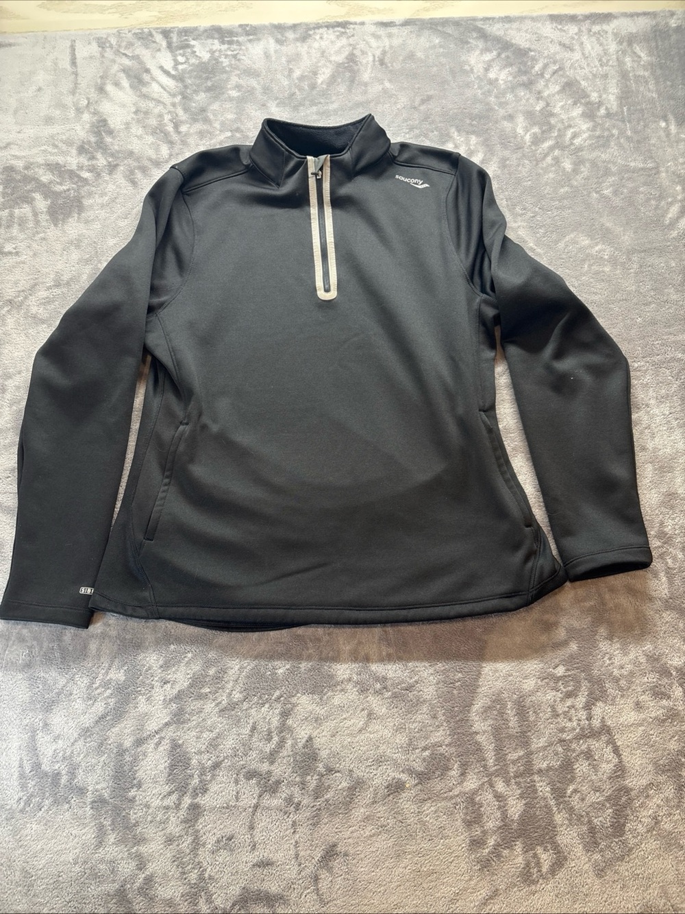 Saucony Women's Black Half-Zip Performance Pullover size L